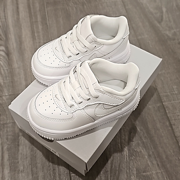 Nike Force 1 Low EasyOn - Picture 1 of 3